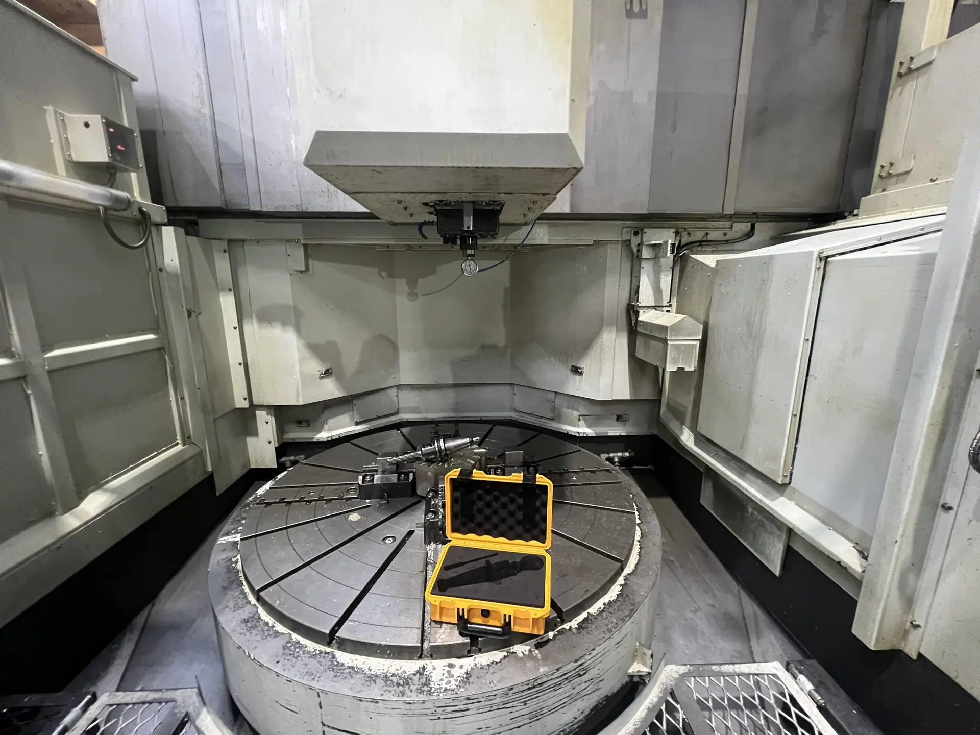 Ремонт токарно-карусельного станка YSP VLT-1200ATC + C с ЧПУ Fanuc